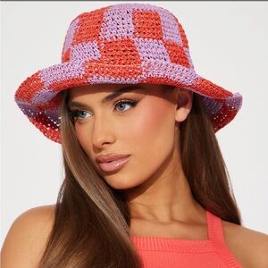 Checkered straw bucket hat